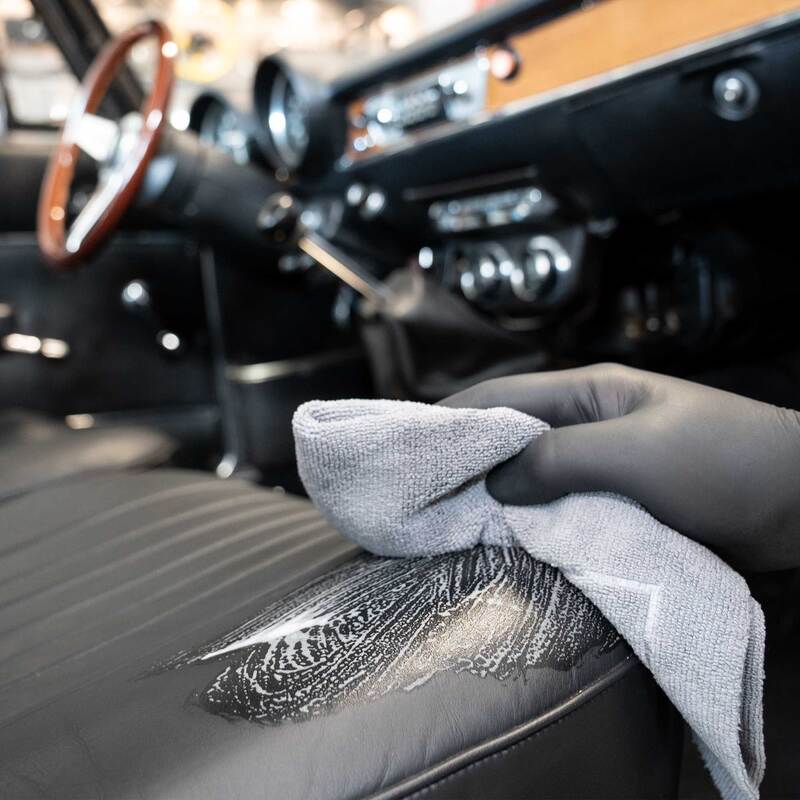 Pflegeset für strapaziertes Oldtimer Leder